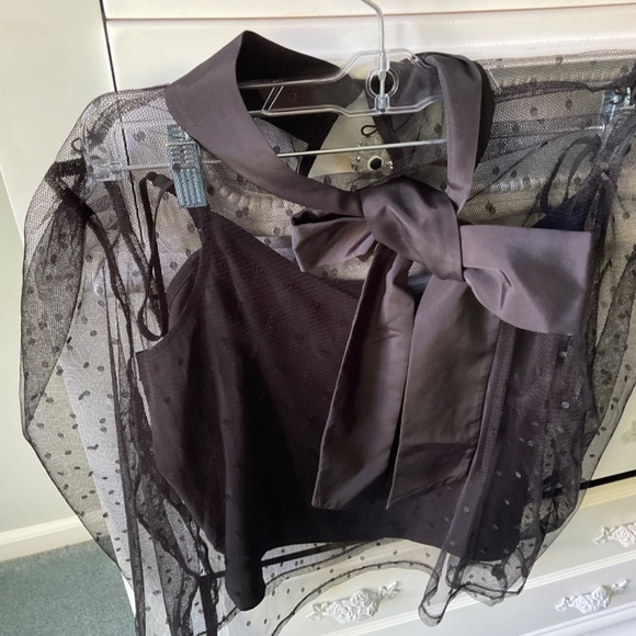 Express lace top with side bow with matching camisole - Picture 3 of 6